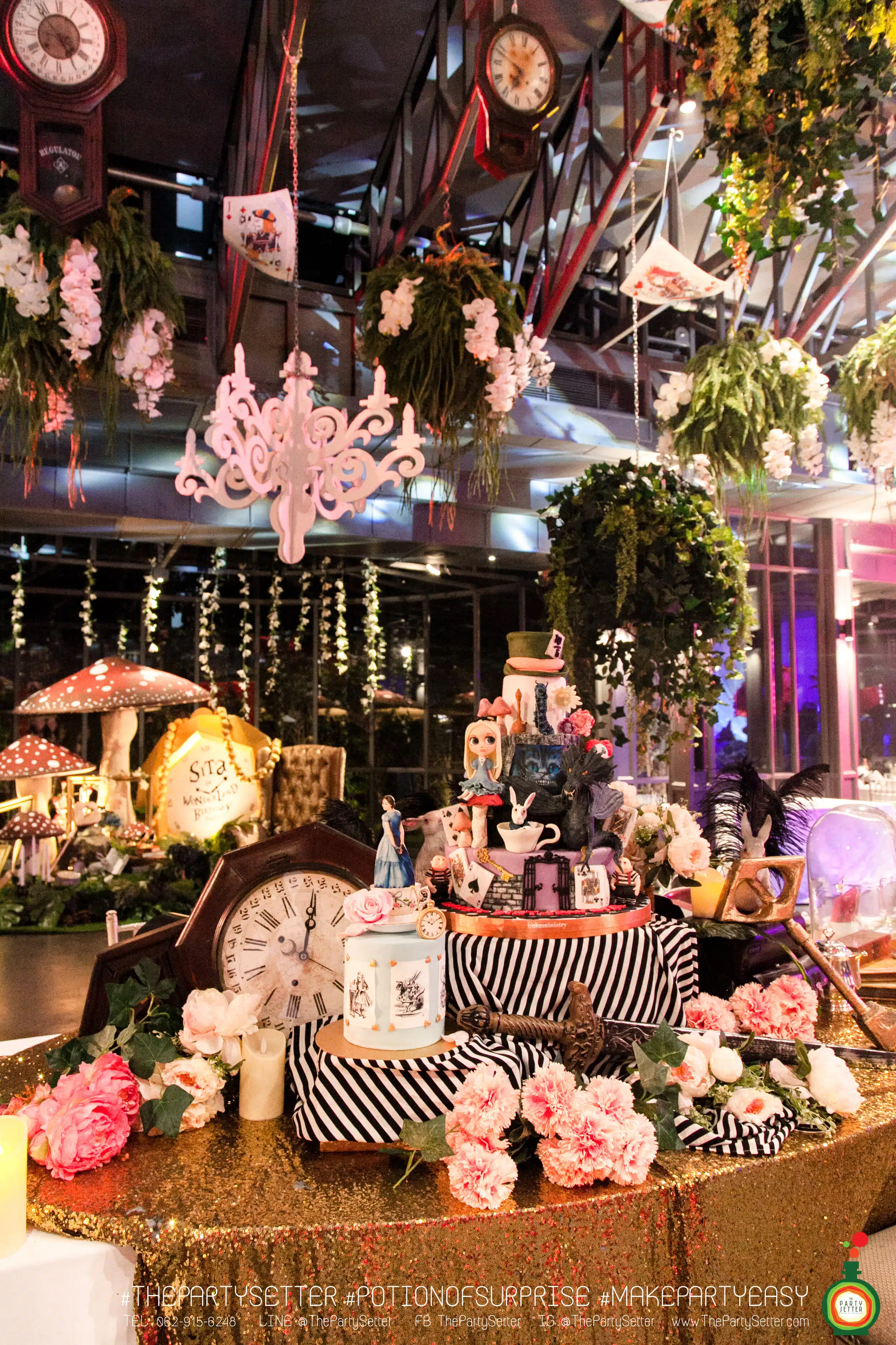 the party setter theme alice in wonserland 16 1 scaled