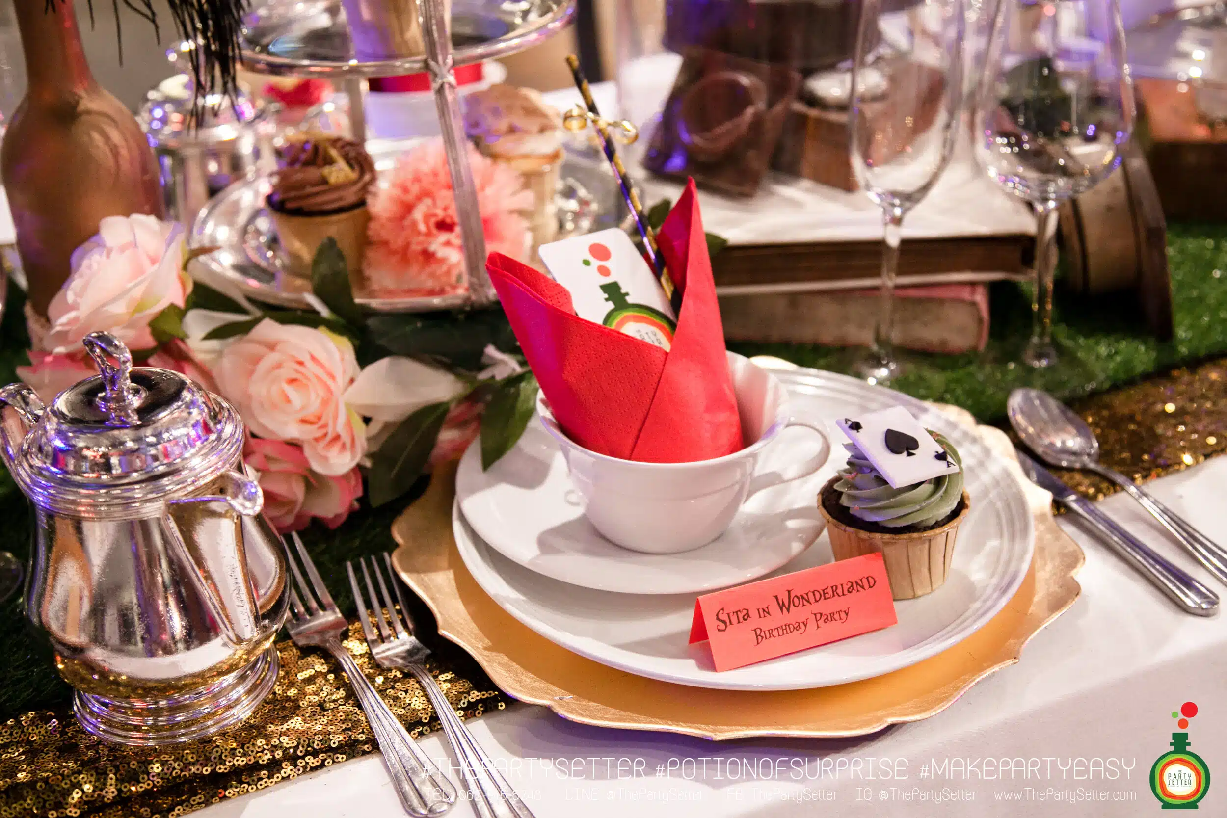 the party setter theme alice in wonserland 2 1
