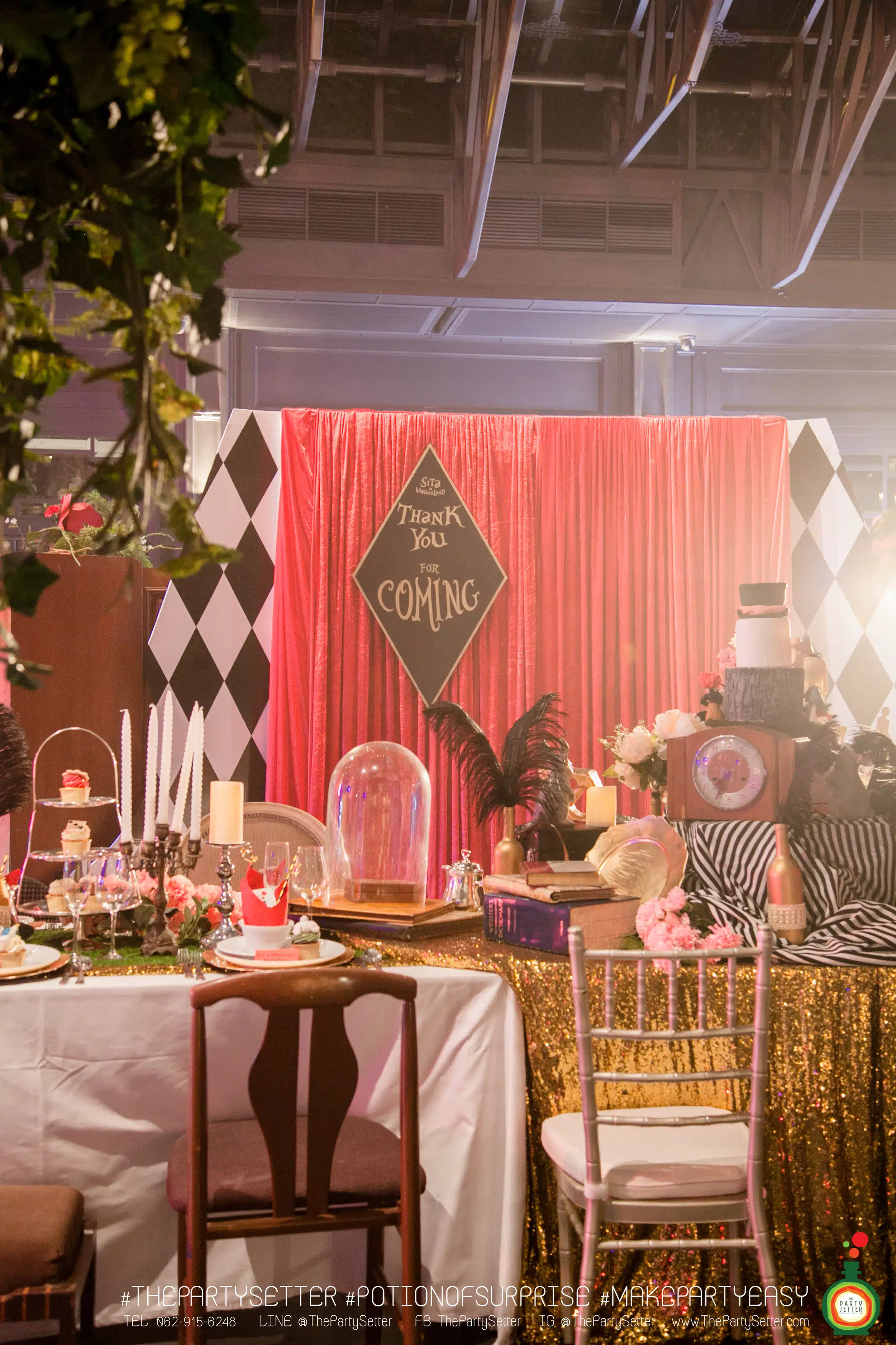 the party setter theme alice in wonserland 25 1 scaled