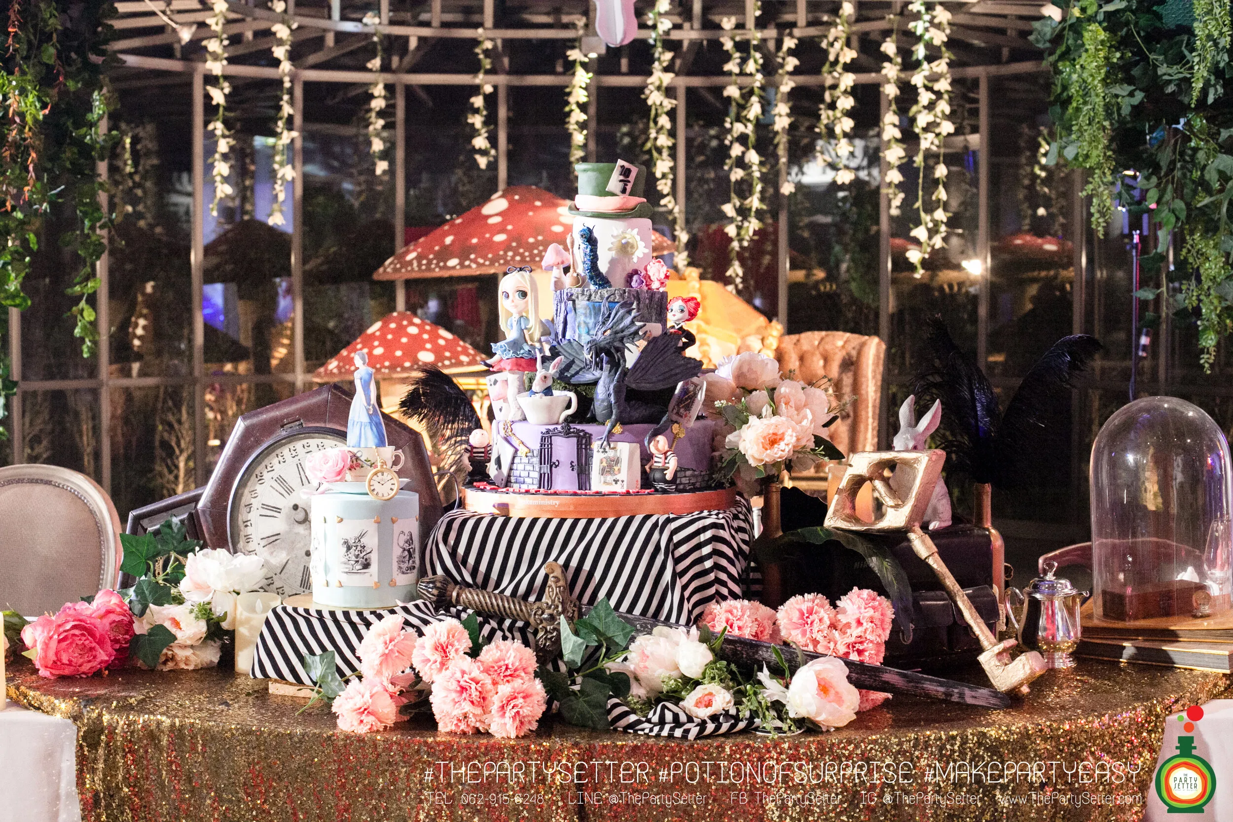 the party setter theme alice in wonserland 8 1