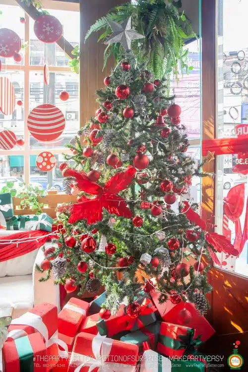 the party setter theme christmas deep forest 5