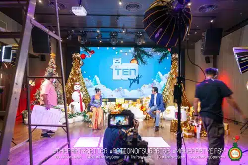 the party setter theme christmas gold 10