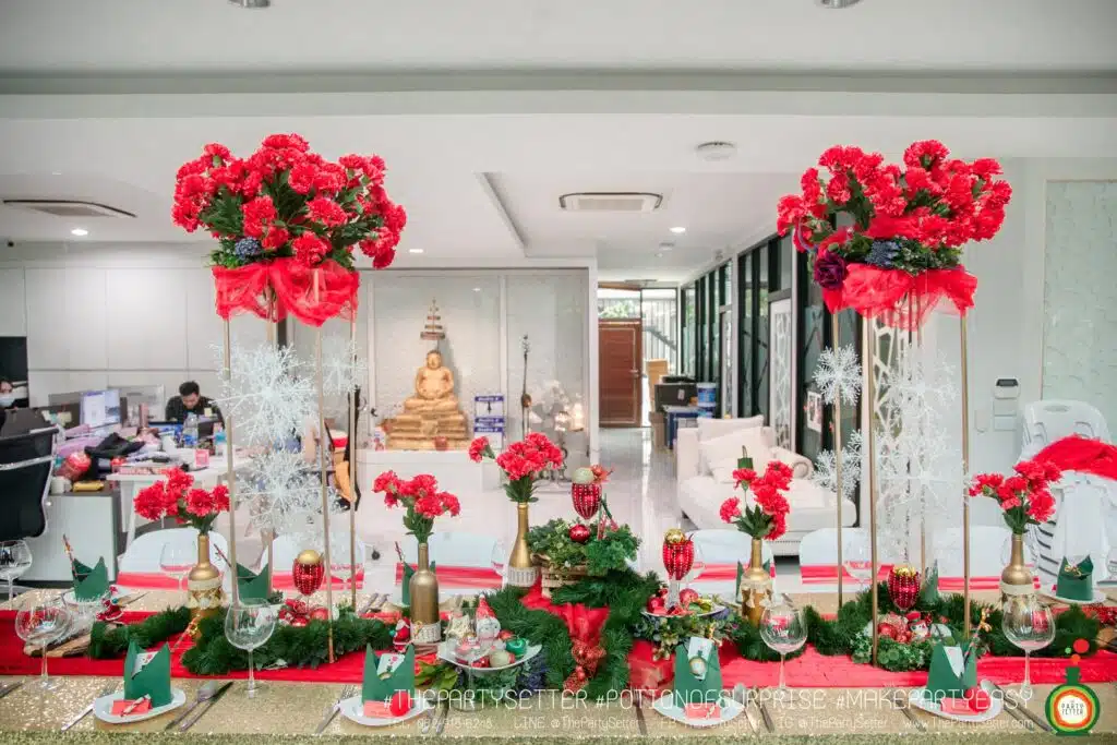 the party setter theme christmas red green 16