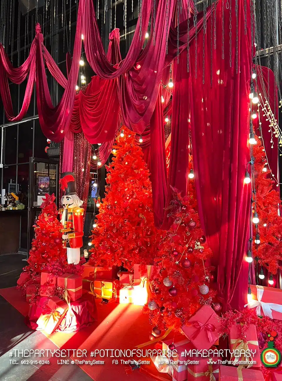 the party setter theme christmas red velvet 22