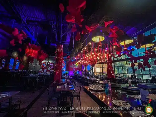 the party setter theme christmas red velvet 26