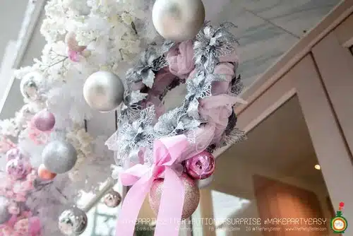 the party setter theme christmas white pink2