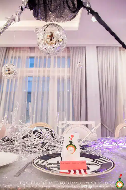 the party setter theme disco 16