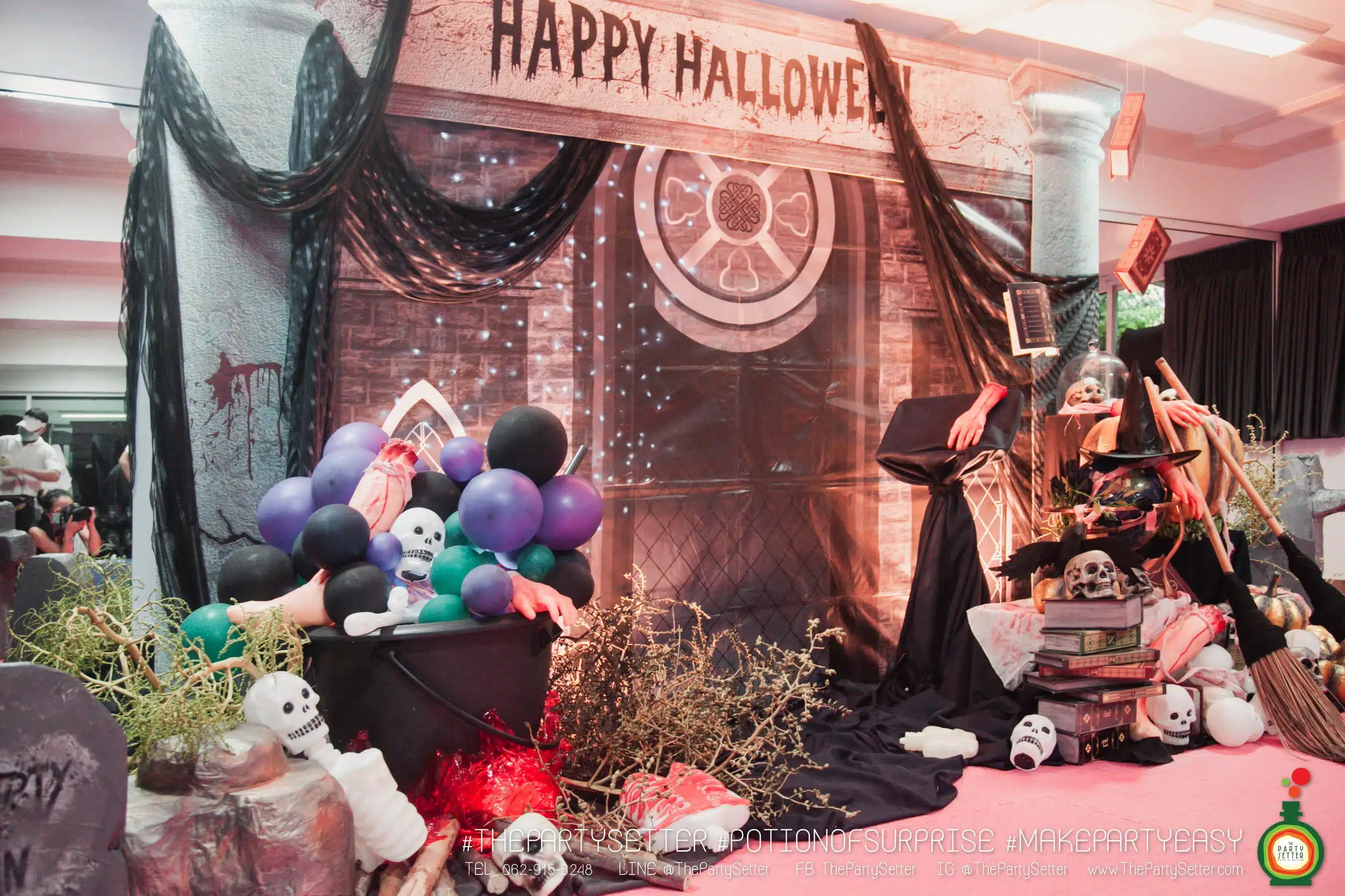 the party setter theme halloween the witch 5