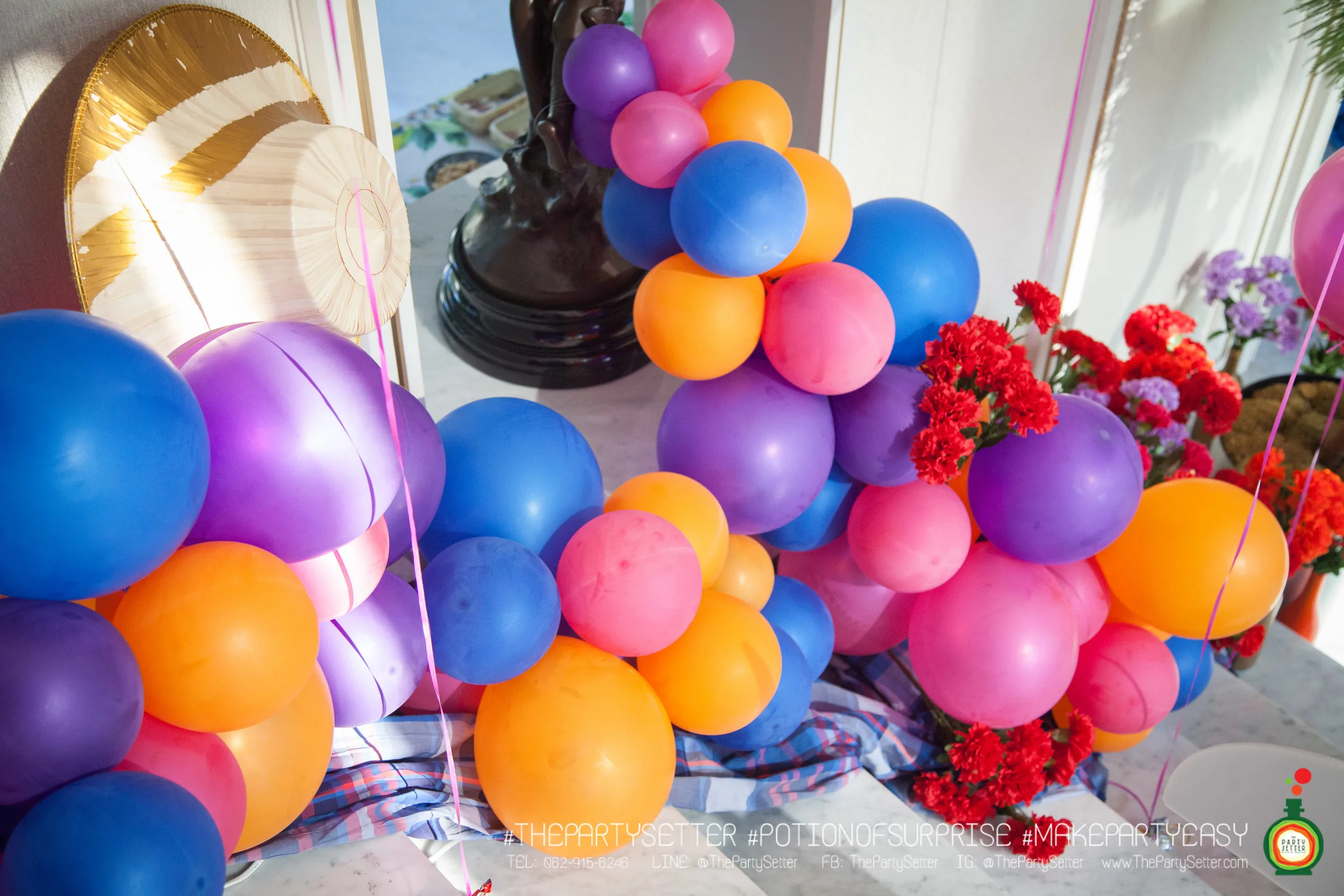 the party setter theme isan odern 9