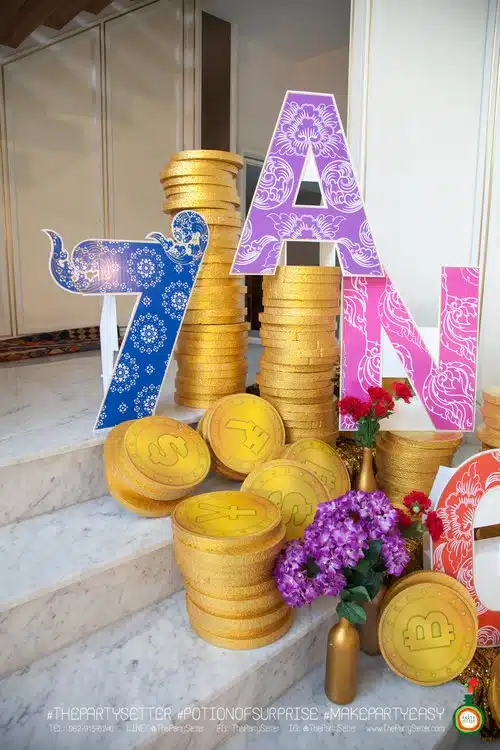 พร็อพกองเงิน กองทอง