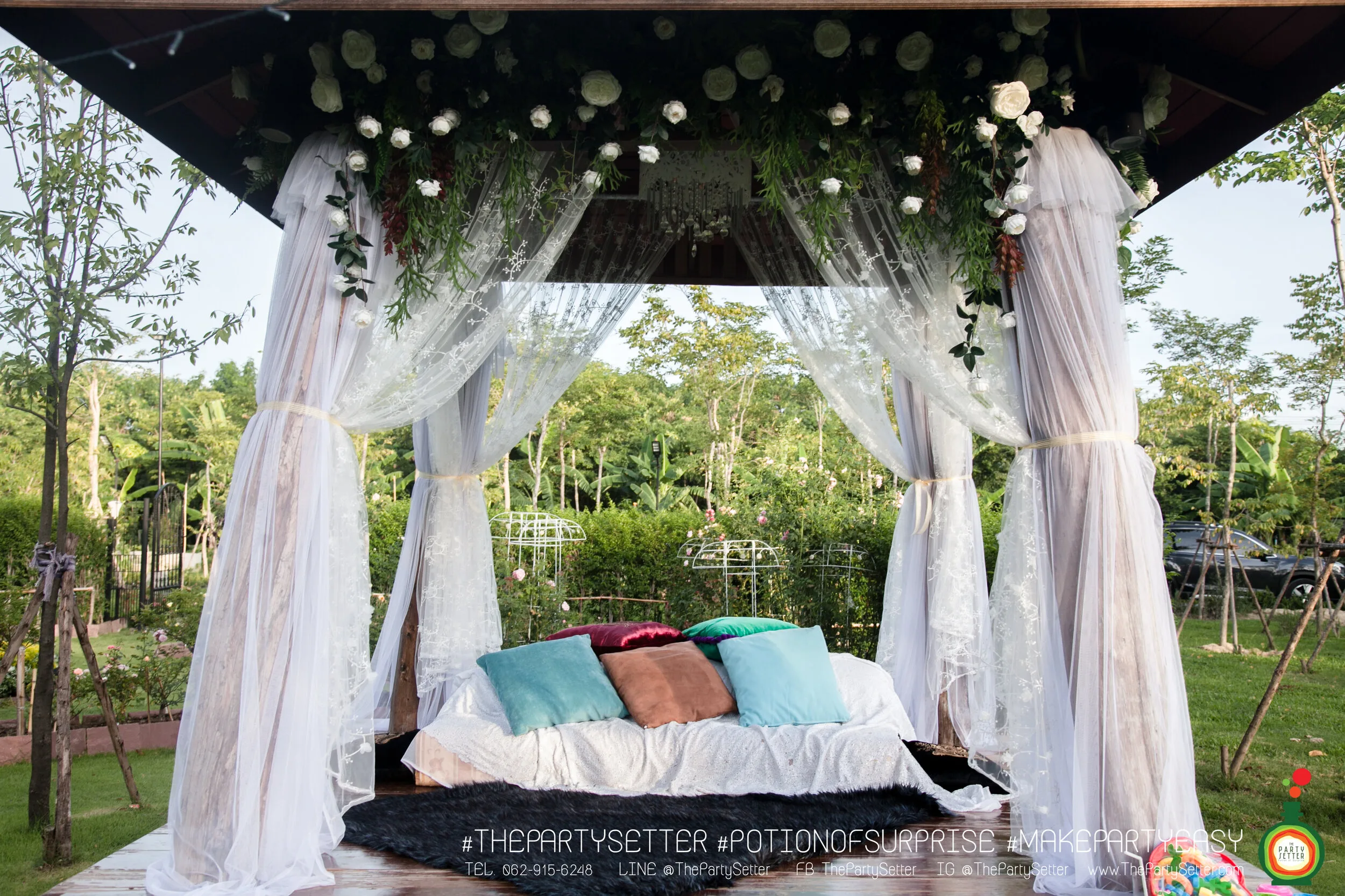 thepartysetter populartheme White Garden 011