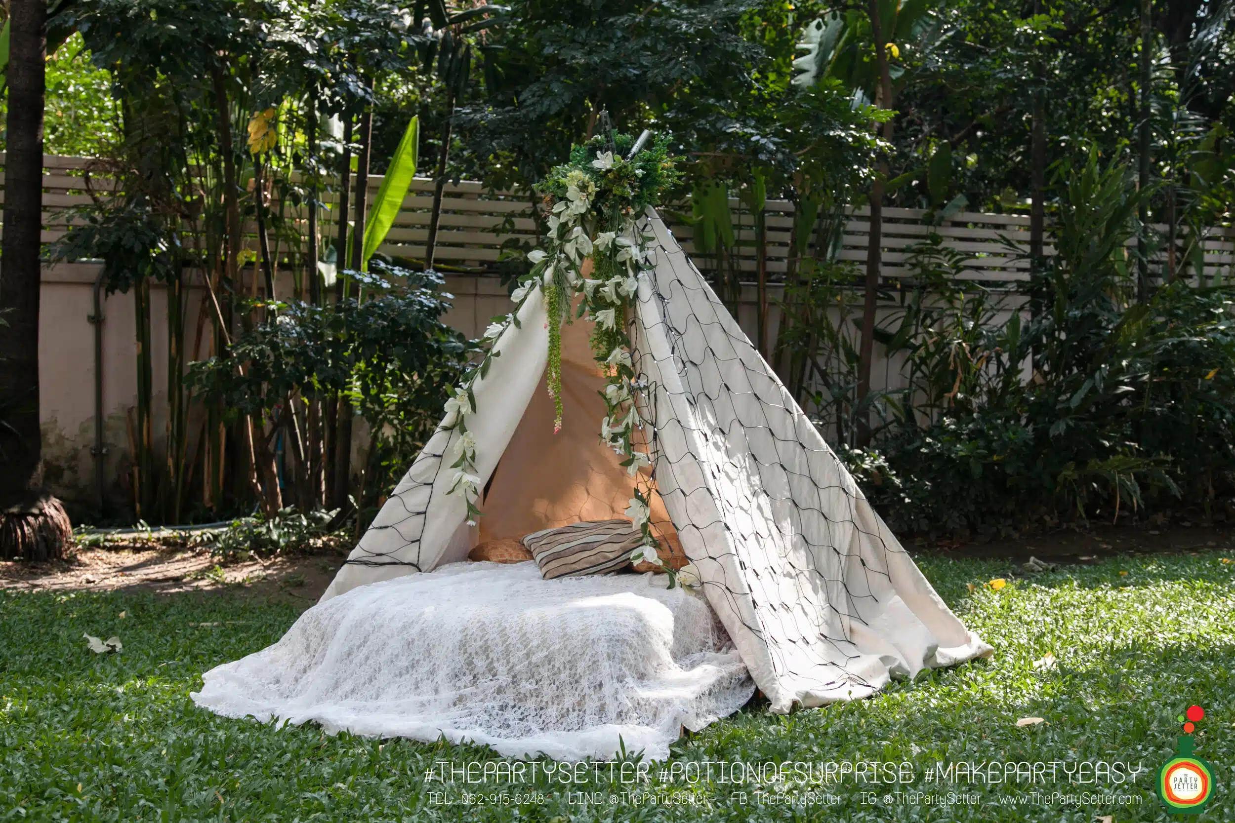 thepartysetter populartheme White Garden 024