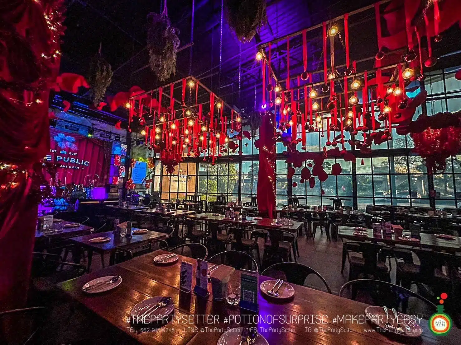 the party setter theme christmas red velvet 19
