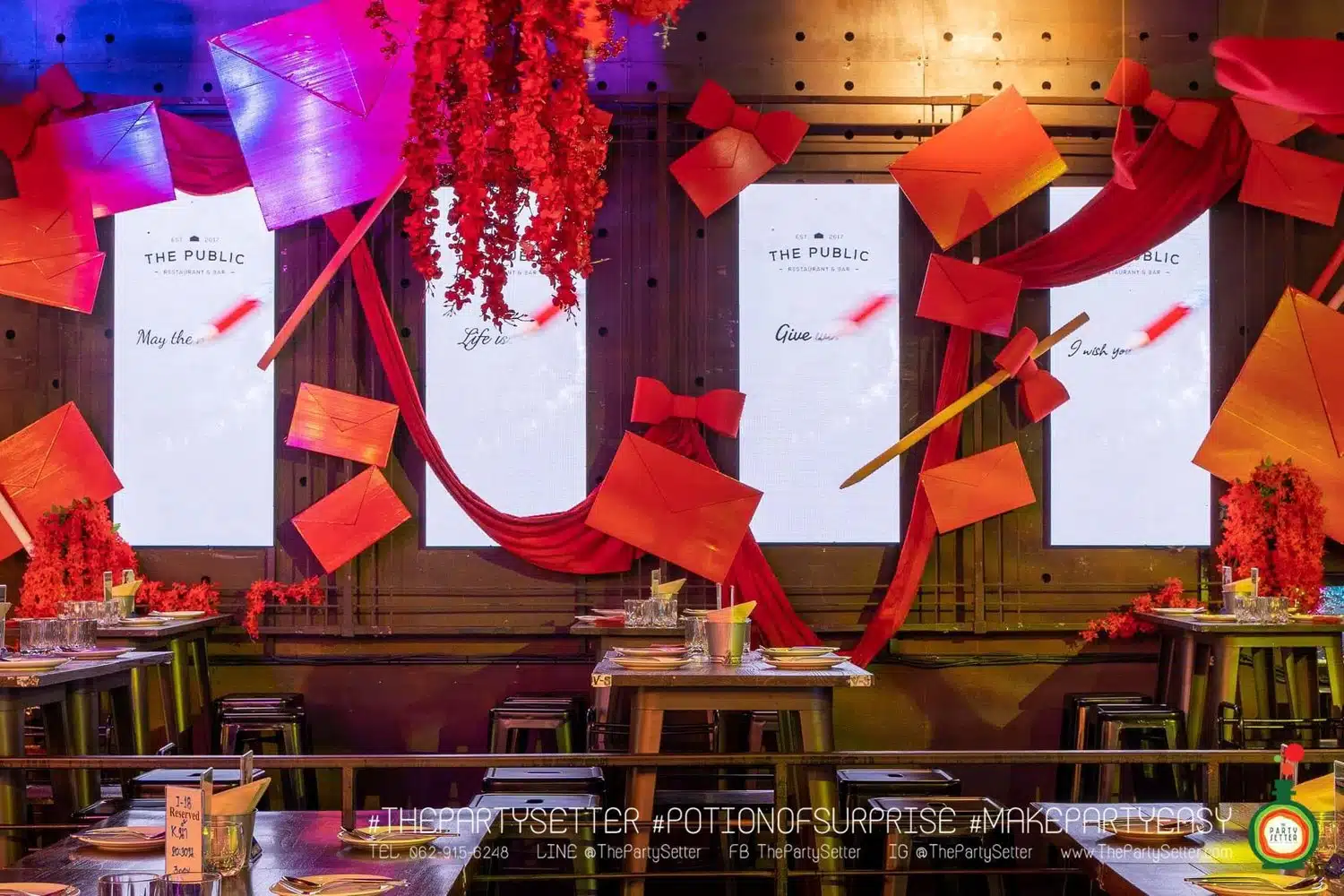 the party setter theme christmas red velvet 6