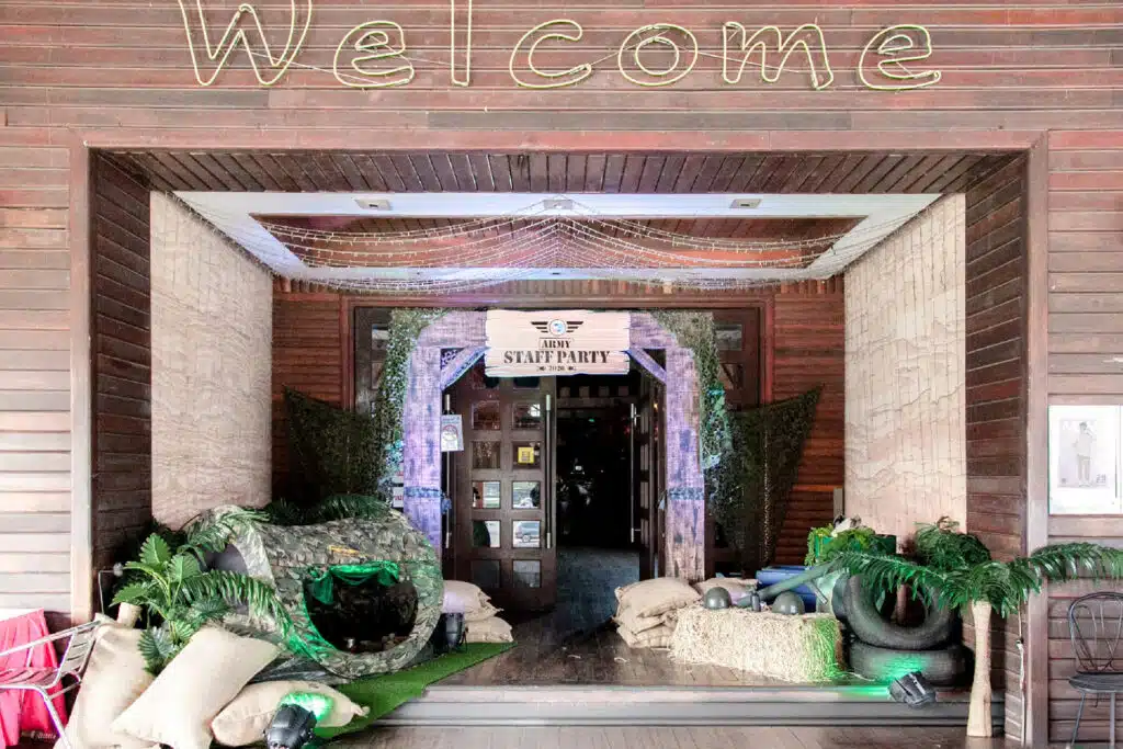 THT Archway 02