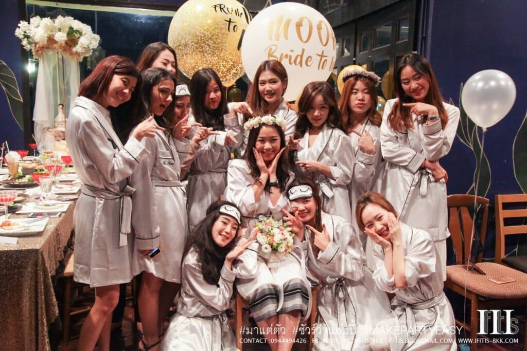 รับจัดปาร์ตี้งานเลี้ยงครอบครัว